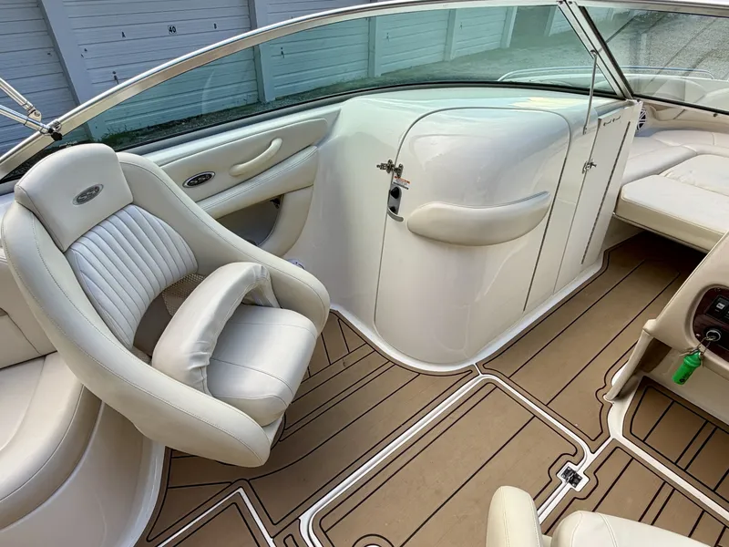Slide: The Image of Chaparral 230 SSi Bowrider 2002 - 7406850