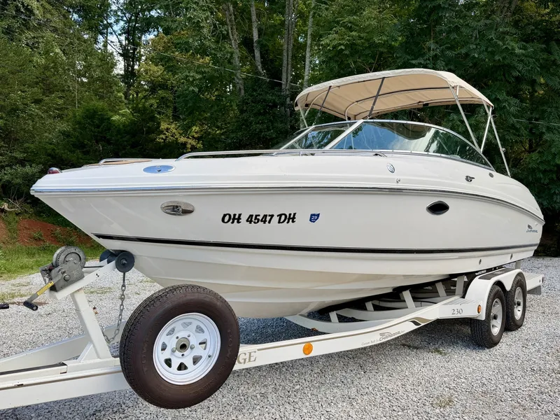Slide: The Image of Chaparral 230 SSi Bowrider 2002 - 7406769