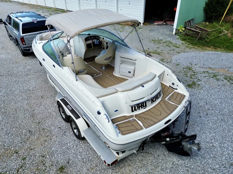 Slide: The Image of Chaparral 230 SSi Bowrider 2002 - 7406713