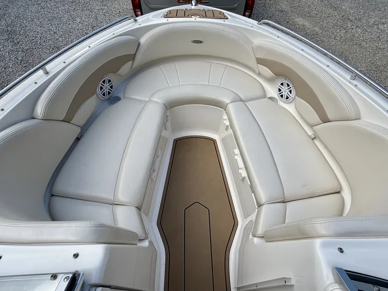 Slide: The Image of Chaparral 230 SSi Bowrider 2002 - 7406883