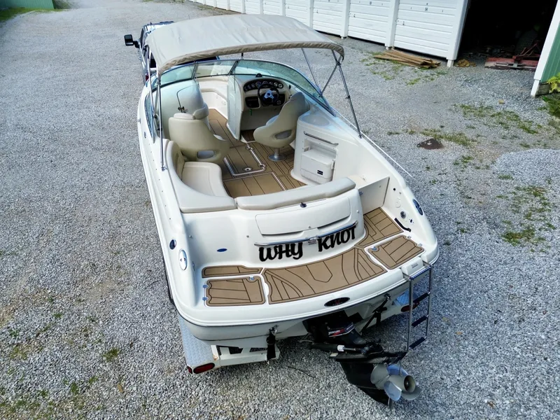 Slide: The Image of Chaparral 230 SSi Bowrider 2002 - 7406714