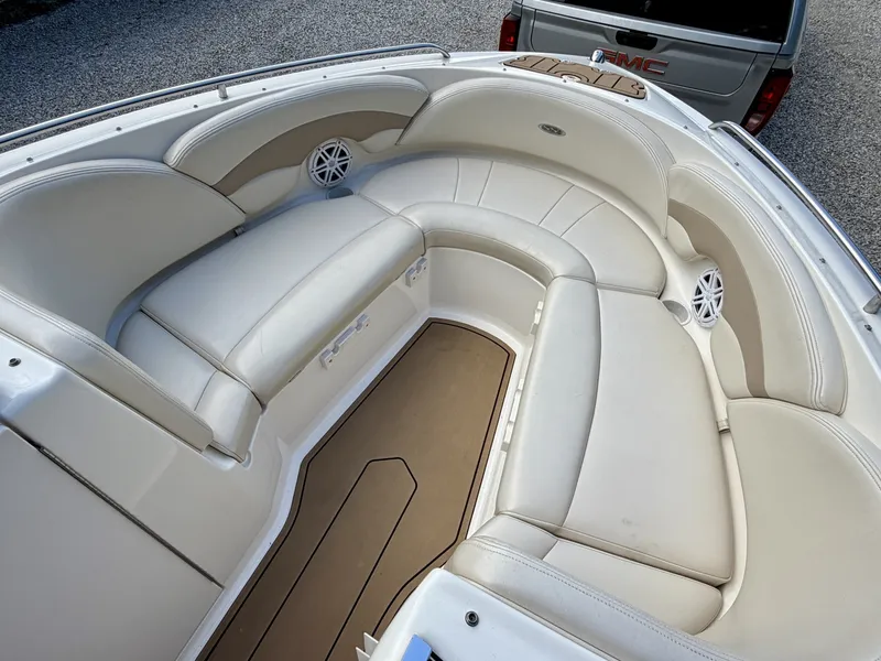 Slide: The Image of Chaparral 230 SSi Bowrider 2002 - 7406882