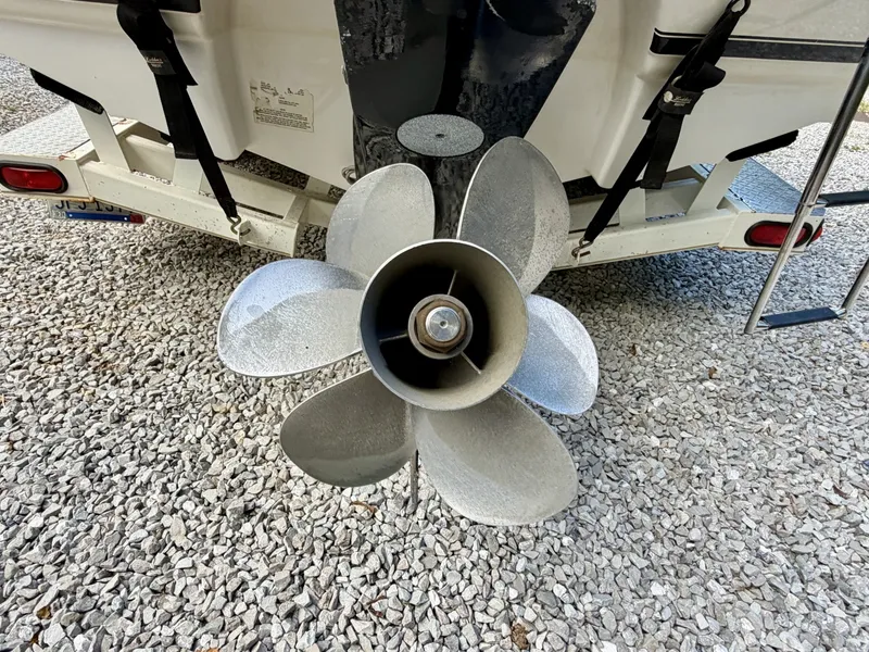 Slide: The Image of Chaparral 230 SSi Bowrider 2002 - 7406933