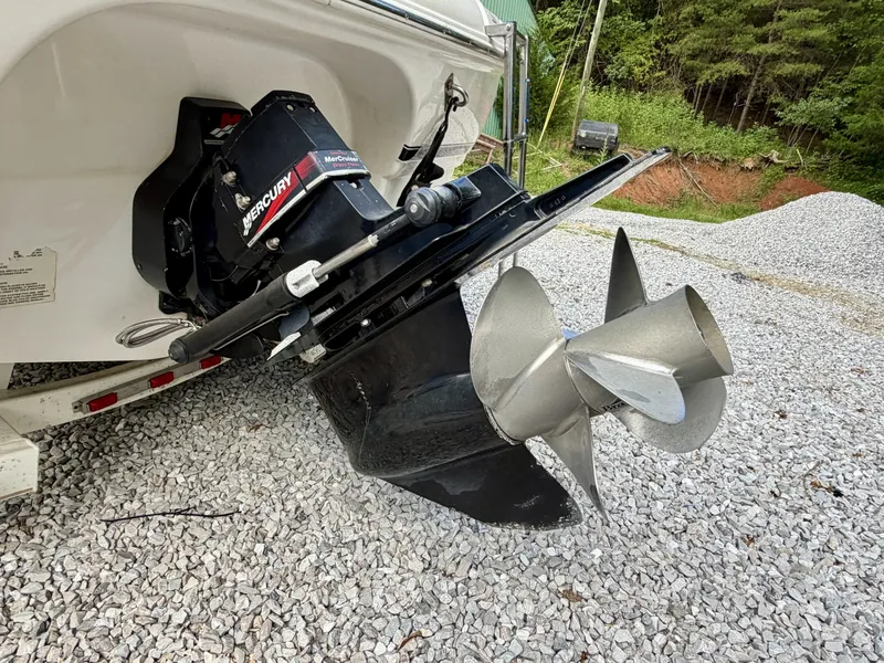 Slide: The Image of Chaparral 230 SSi Bowrider 2002 - 7406934