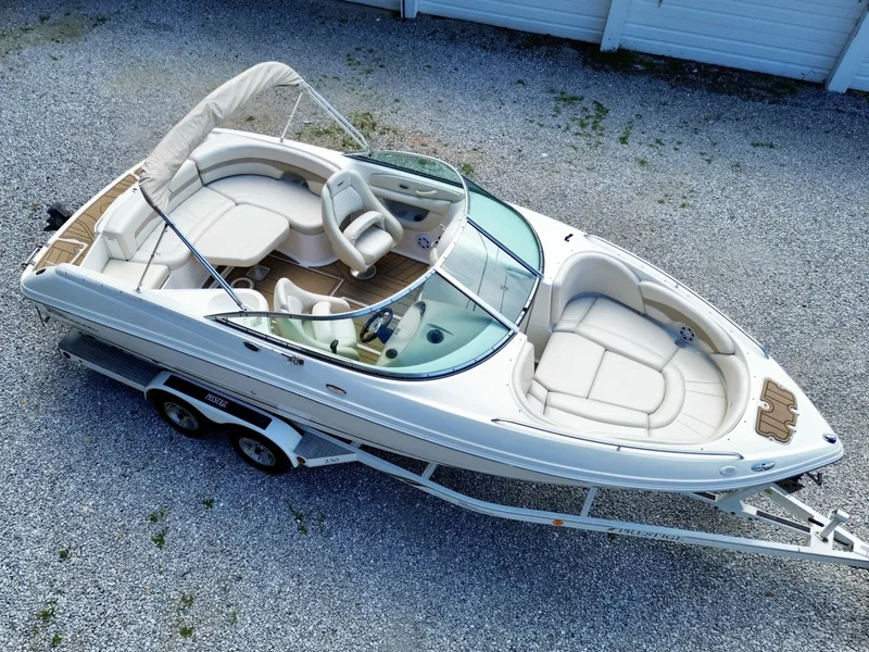Slide: The Image of Chaparral 230 SSi Bowrider 2002 - 7406740