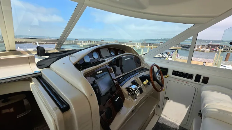 Slide: The Image of Sea Ray 480 Motor Yacht 2004 - 7406765