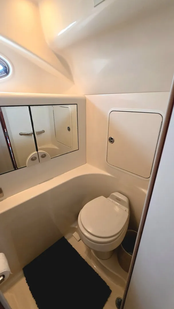 Slide: The Image of Sea Ray 480 Motor Yacht 2004 - 7406835