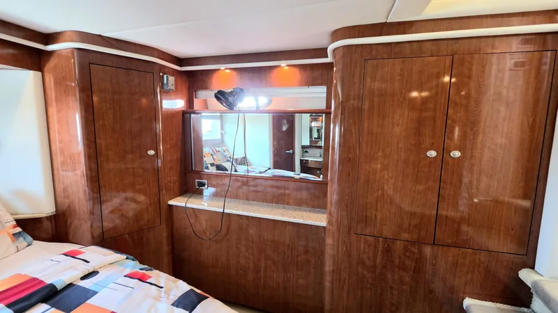 Slide: The Image of Sea Ray 480 Motor Yacht 2004 - 7406838
