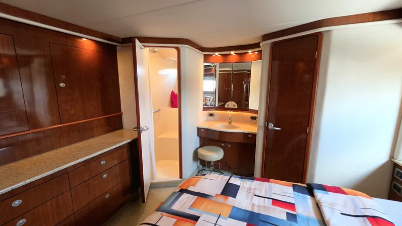 Slide: The Image of Sea Ray 480 Motor Yacht 2004 - 7406831