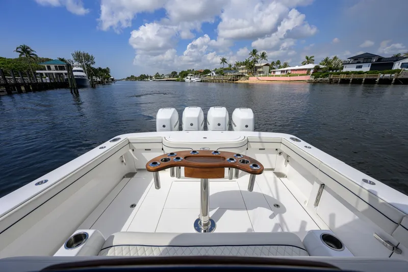 Slide: The Image of Valhalla Boatworks 41 2020 - 7407134