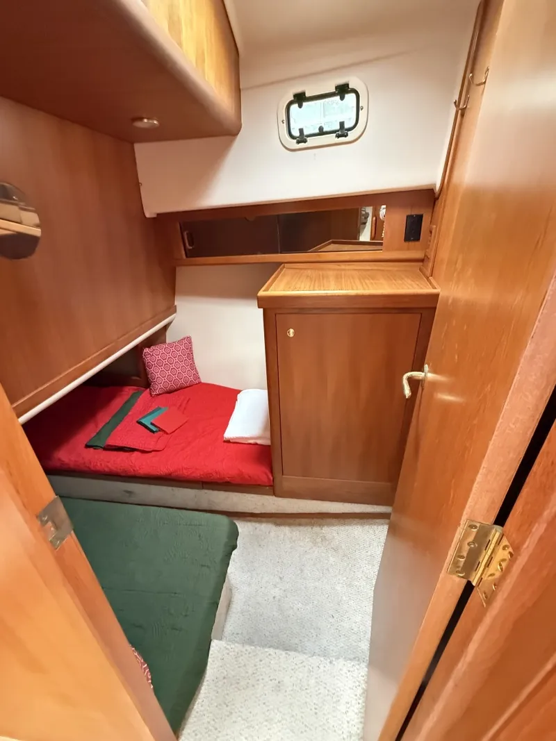 Slide: The Image of 43' Mainship port guest stateroom1 - 7407567