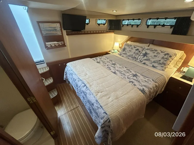 Slide: The Image of 43' Mainship master stateroom1 - 7407561