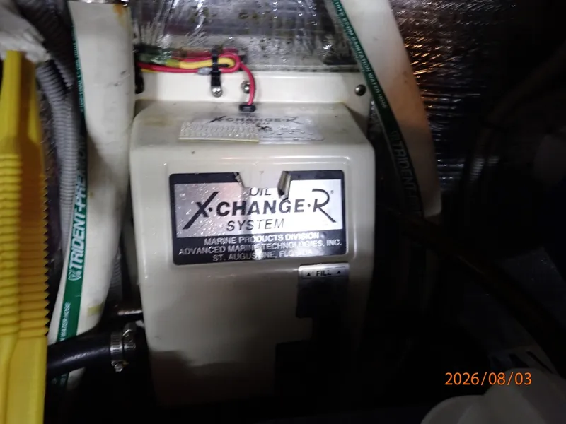 Slide: The Image of 43' Mainship oil change system - 7407564