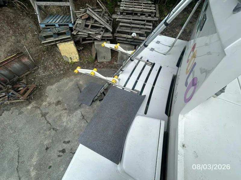 Slide: The Image of 43' Mainship swimplatform2 - 7407589