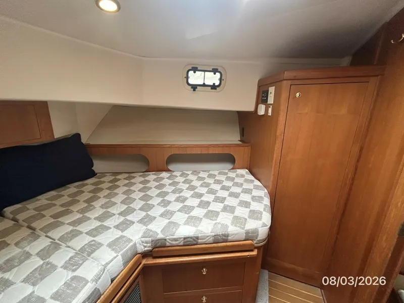 Slide: The Image of 43' Mainship guest stateroom starboard - 7407535