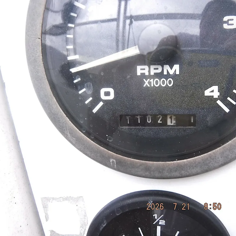 Slide: The Image of DSCF7061 Engine Hours - 7407647