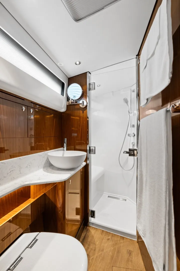 Slide: The Image of Eclipse 50 - STINGRAY GRAY - Guest Head 2026 Eclipse 505 Shadow STINGRAY GRAY - 7408887