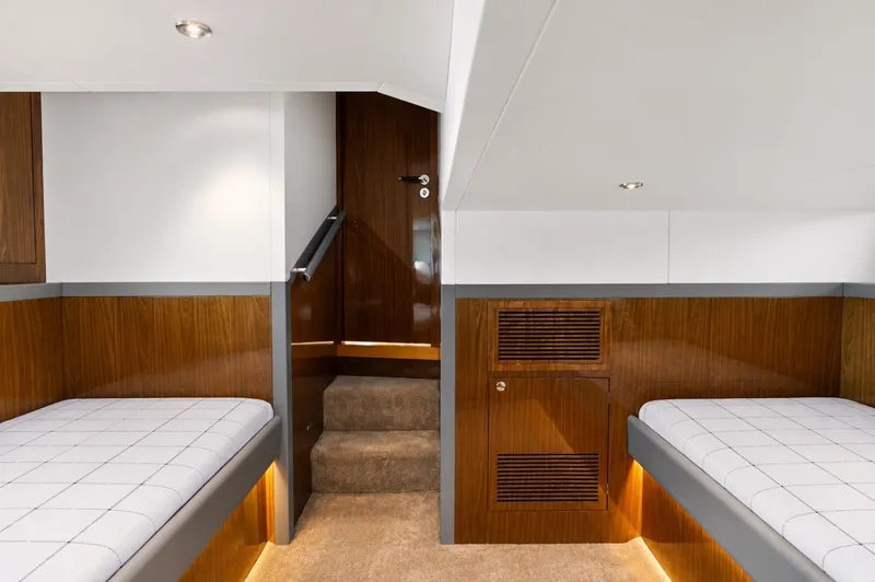 Slide: The Image of Eclipse 50 - STINGRAY GRAY - Guest Stateroom 2026 Eclipse 505 Shadow STINGRAY GRAY - 7408891