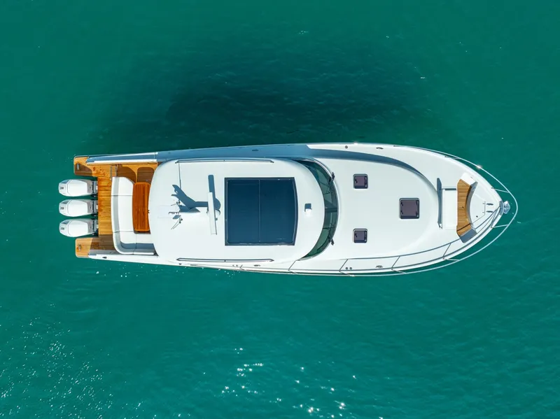 Slide: The Image of Eclipse 50 - STINGRAY GRAY - Exterior Profile 2026 Eclipse 505 Shadow STINGRAY GRAY - 7408817