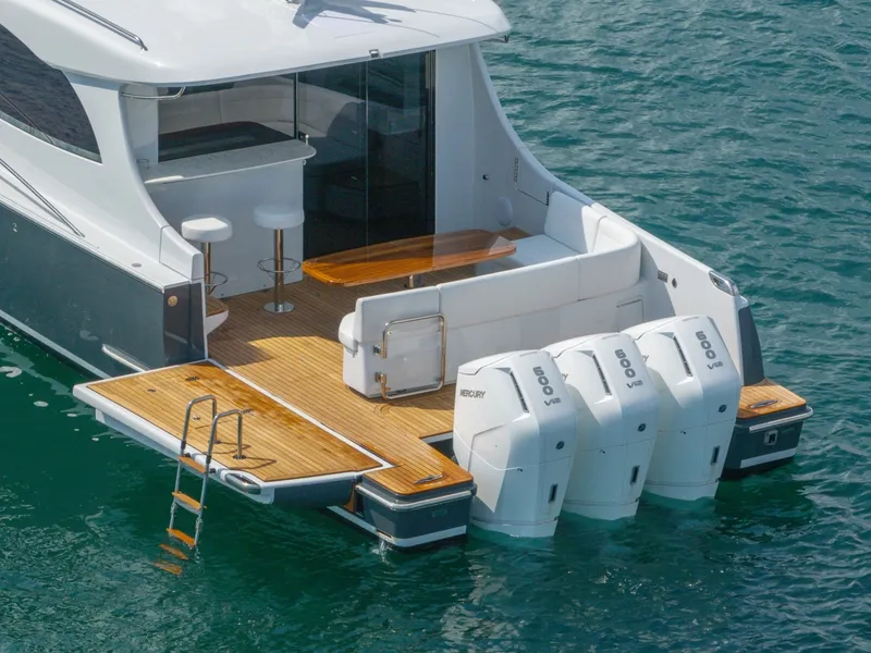 Slide: The Image of Eclipse 50 - STINGRAY GRAY - Exterior Profile 2026 Eclipse 505 Shadow STINGRAY GRAY - 7408829