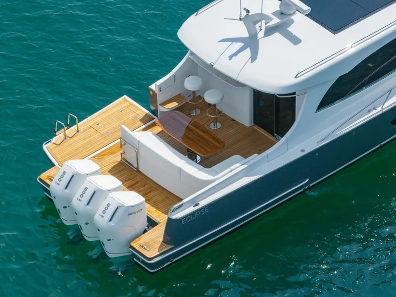 Slide: The Image of Eclipse 50 - STINGRAY GRAY - Exterior Profile 2026 Eclipse 505 Shadow STINGRAY GRAY - 7657029
