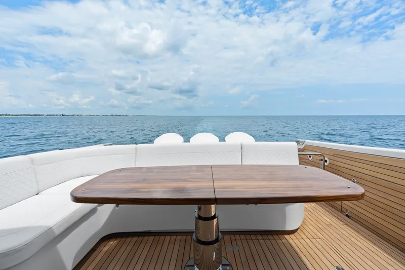 Slide: The Image of Eclipse 50 - STINGRAY GRAY - Aft 2026 Eclipse 505 Shadow STINGRAY GRAY - 7408863