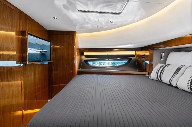 Slide: The Image of Eclipse 50 - STINGRAY GRAY - Master Stateroom 2026 Eclipse 505 Shadow STINGRAY GRAY - 7408896