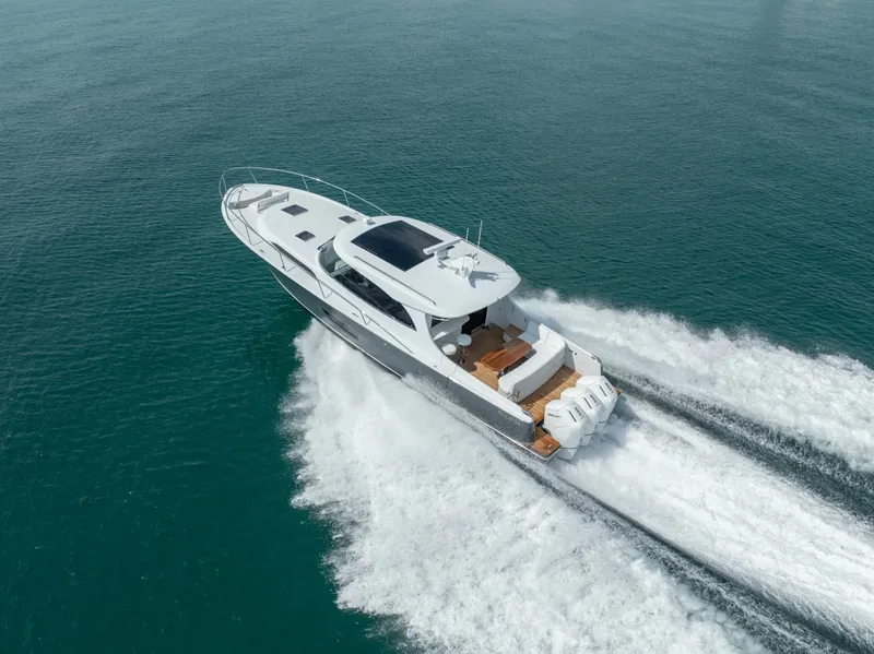 Slide: The Image of Eclipse 50 - STINGRAY GRAY - Exterior Profile 2026 Eclipse 505 Shadow STINGRAY GRAY - 7657044