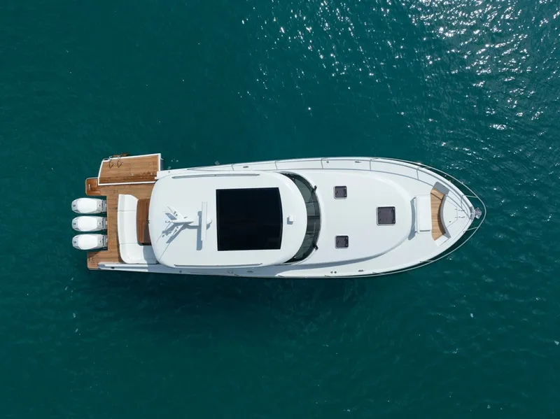 Slide: The Image of Eclipse 50 - STINGRAY GRAY - Exterior Profile 2026 Eclipse 505 Shadow STINGRAY GRAY - 7657022