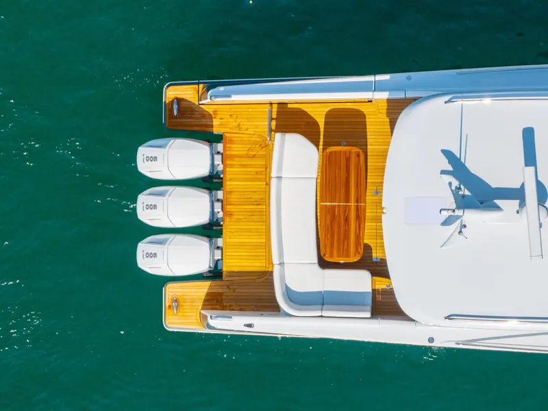 Slide: The Image of Eclipse 50 - STINGRAY GRAY - Exterior Profile 2026 Eclipse 505 Shadow STINGRAY GRAY - 7408820