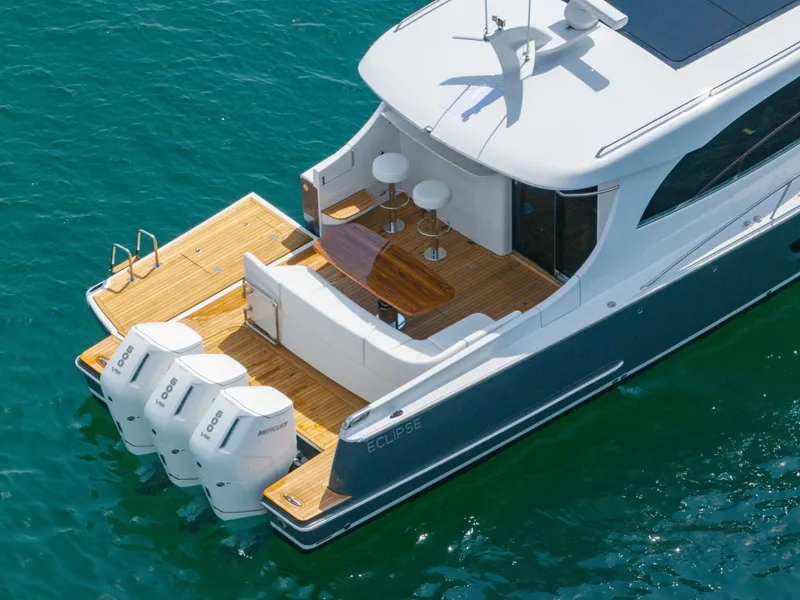 Slide: The Image of Eclipse 50 - STINGRAY GRAY - Exterior Profile 2026 Eclipse 505 Shadow STINGRAY GRAY - 7408836