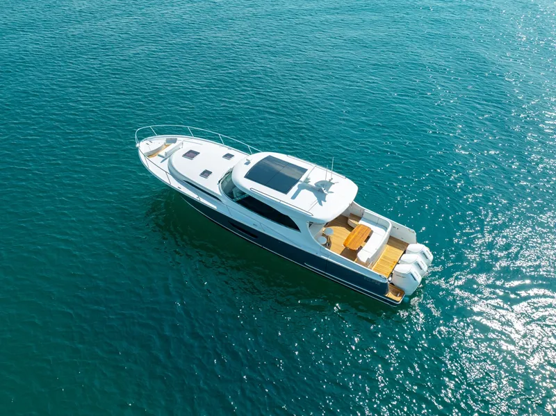 Slide: The Image of Eclipse 50 - STINGRAY GRAY - Exterior Profile 2026 Eclipse 505 Shadow STINGRAY GRAY - 7408823