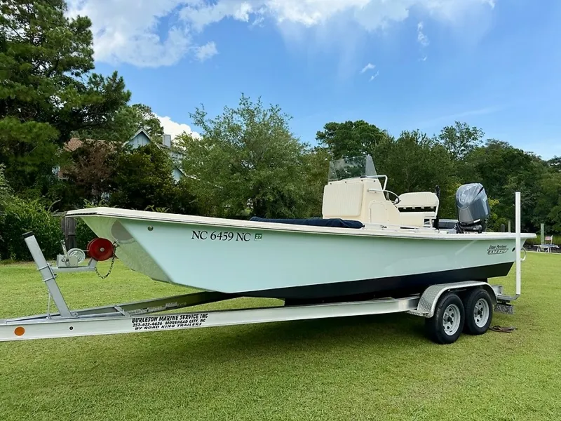 The Image of Jones Brothers 23 Bateau 2024 - 7408915