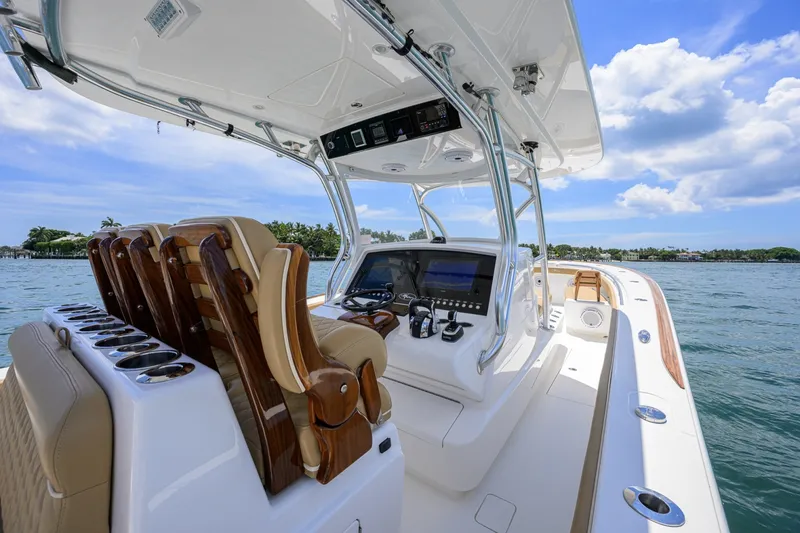 Slide: The Image of Valhalla Boatworks V-37 2023 - 7409185