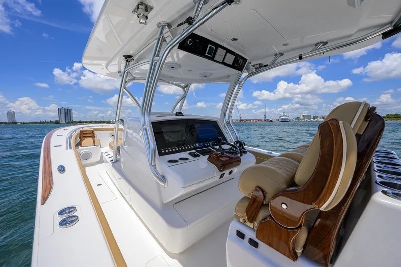 Slide: The Image of Valhalla Boatworks V-37 2023 - 7409182