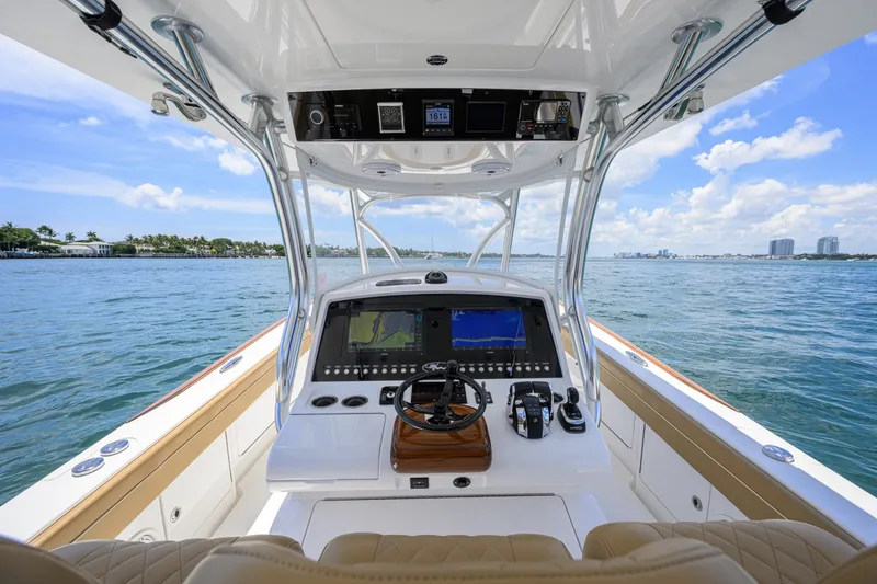 Slide: The Image of Valhalla Boatworks V-37 2023 - 7409184