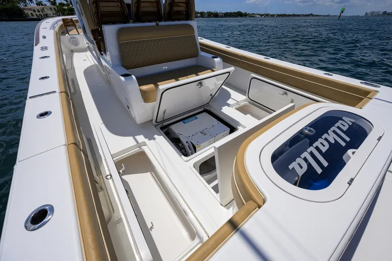 Slide: The Image of Valhalla Boatworks V-37 2023 - 7409177