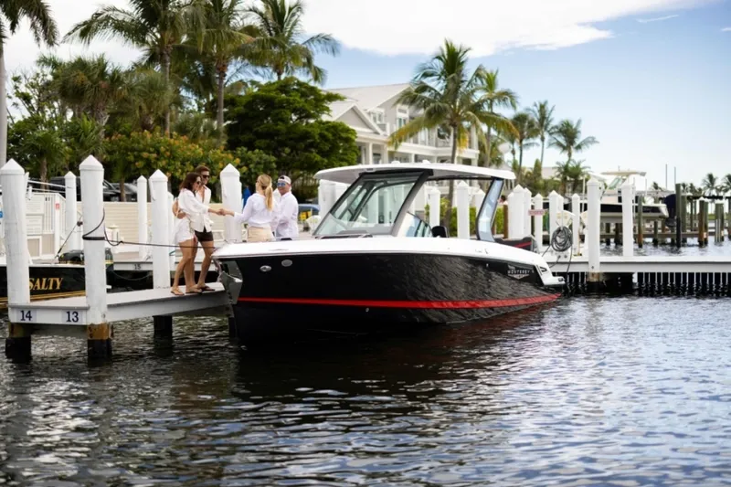 Slide: The Image of Monterey Elite 30 OB 2027 - 7409199