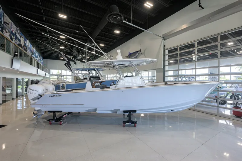 The Image of Valhalla Boatworks V-33 2023 - 7409241
