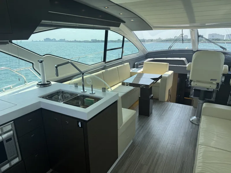 Slide: The Image of Cruisers Yachts 60 Cantius 2016 - 7409588