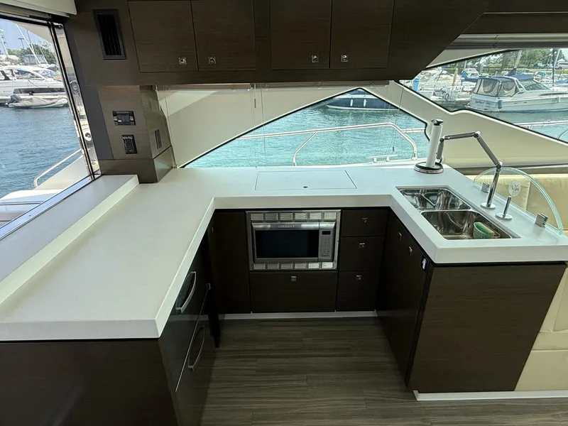 Slide: The Image of Cruisers Yachts 60 Cantius 2016 - 7409569