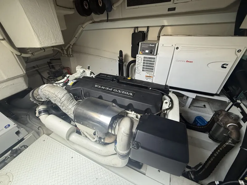 Slide: The Image of Cruisers Yachts 60 Cantius 2016 - 7409461
