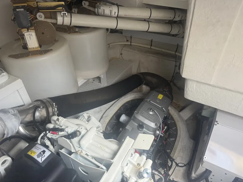 Slide: The Image of Cruisers Yachts 60 Cantius 2016 - 7409454