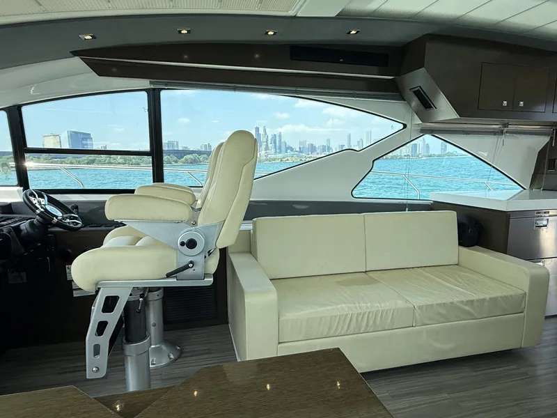 Slide: The Image of Cruisers Yachts 60 Cantius 2016 - 7409580