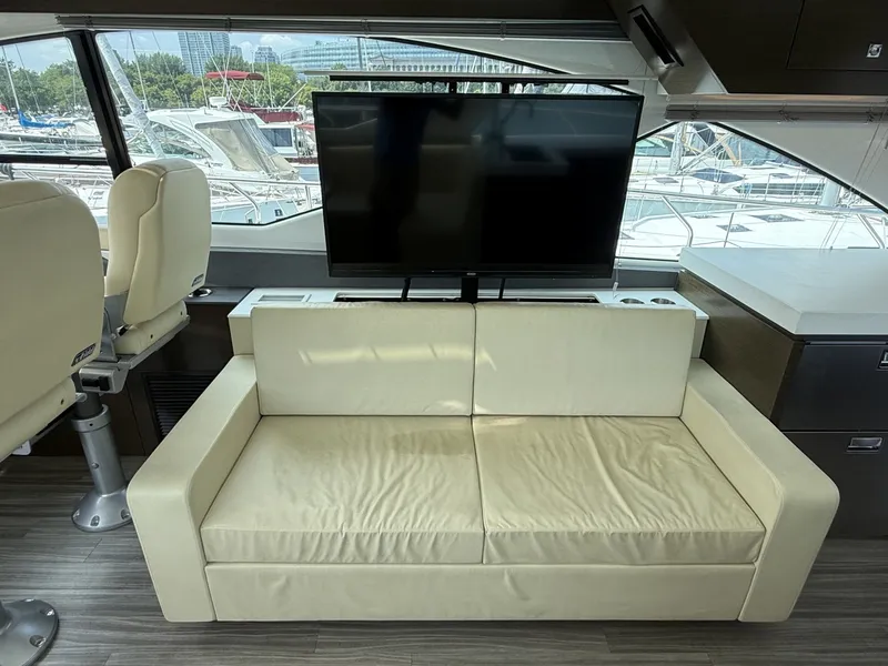 Slide: The Image of Cruisers Yachts 60 Cantius 2016 - 7409570