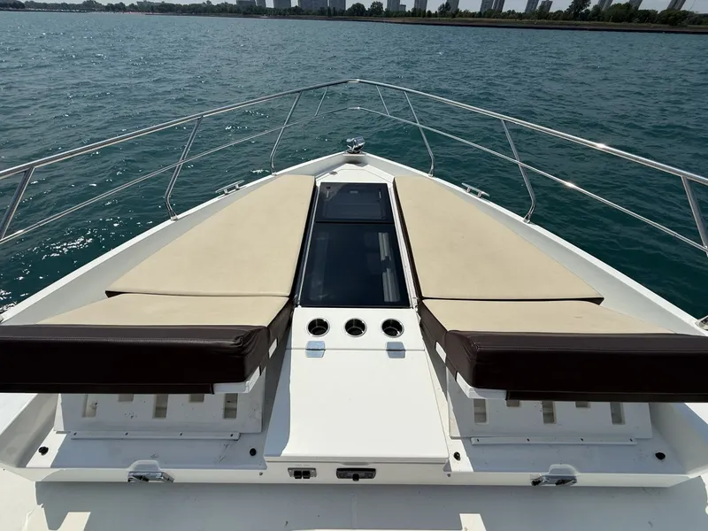 Slide: The Image of Cruisers Yachts 60 Cantius 2016 - 7409599