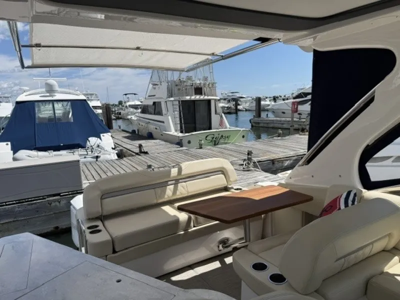 Slide: The Image of Regal 33 XO 2020 - 7467138