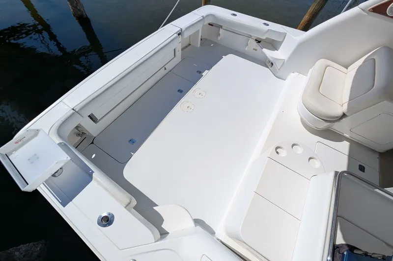Slide: The Image of Sea Ray 370 Express Cruiser 1999 - 7465275