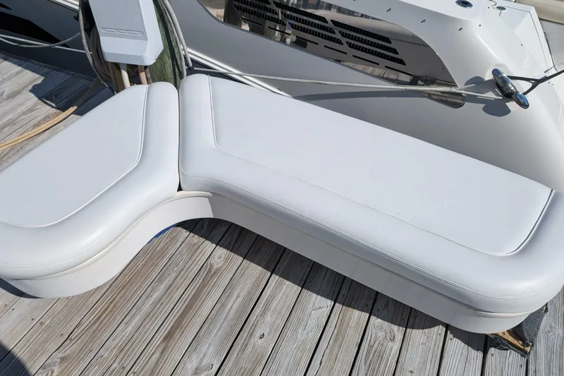 Slide: The Image of Sea Ray 370 Express Cruiser 1999 - 7465247