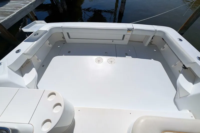 Slide: The Image of Sea Ray 370 Express Cruiser 1999 - 7465269